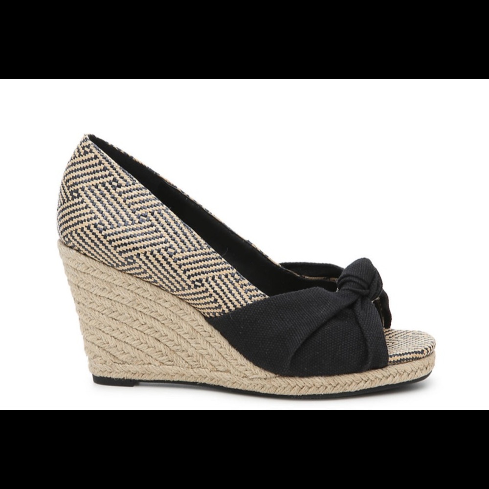 🆕Kelly & Katie size 7.5